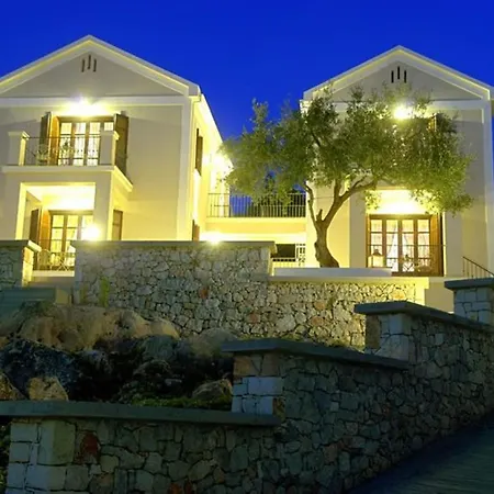 Adastra Ithaca Luxury